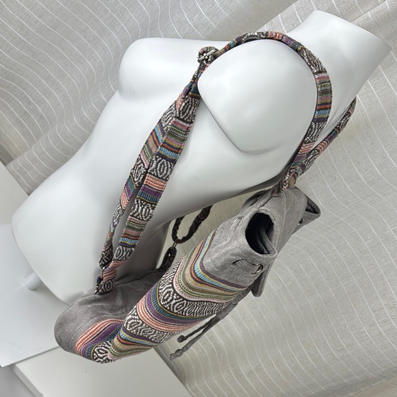 Gray Geometric Pattern Backpack with Drawstring Closure - Picture 8 of 16